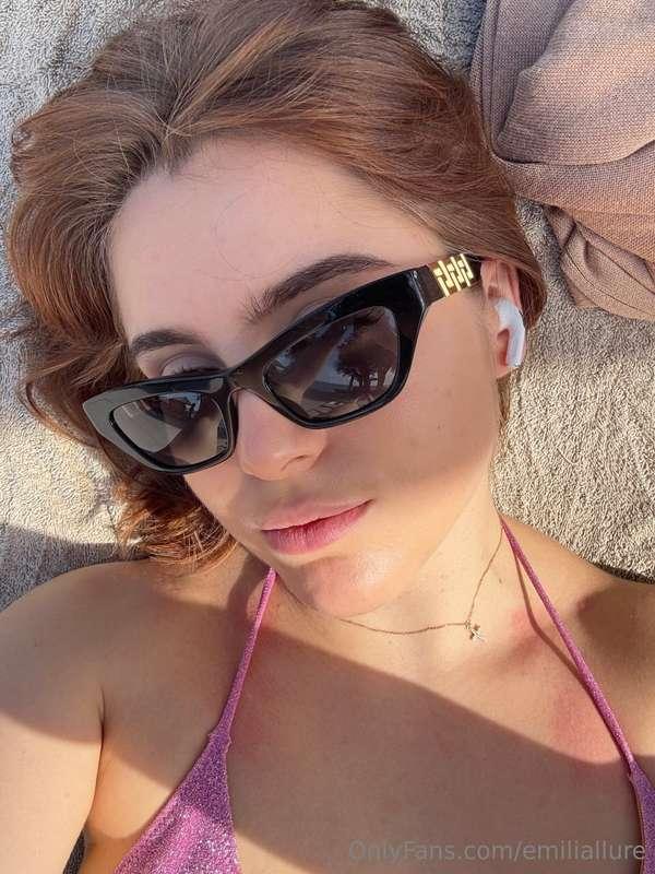 😎