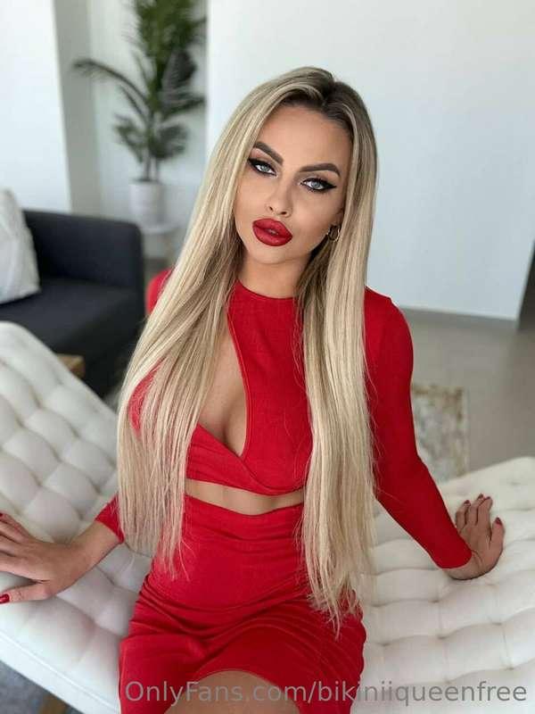 Whole lotta red ❤️ what`s your favorite color on me daddy?
