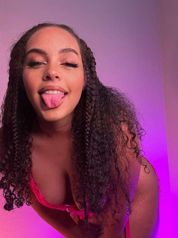you’re not ready for this level of distraction, are you? 💕