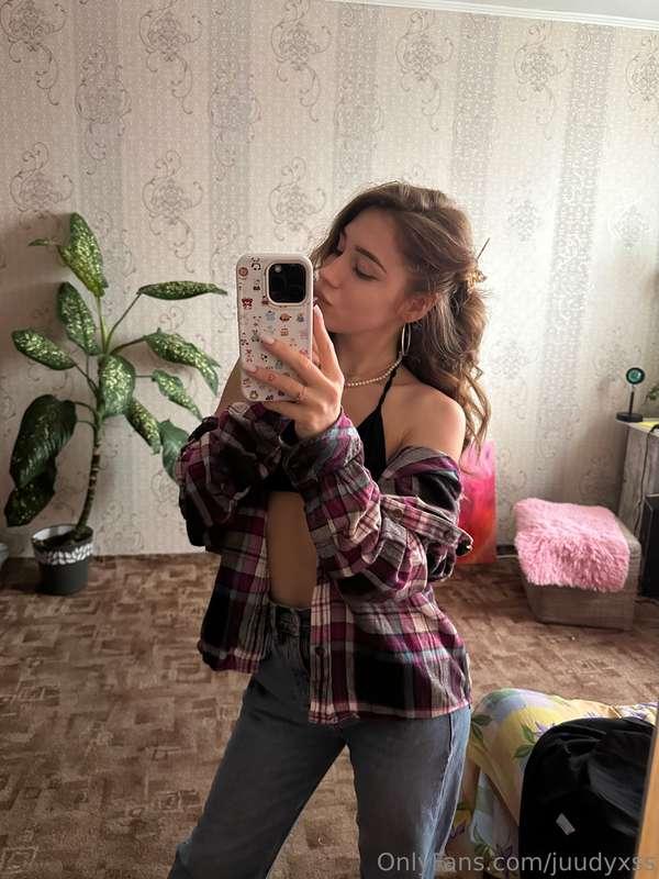 Hey gyus, check your DMs💞💞