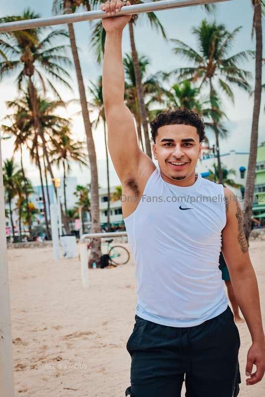 Who wanna smell my pits after I work out 👃 🥵