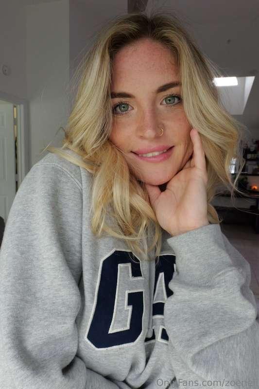 Swipe and let me make your day way better 🥰