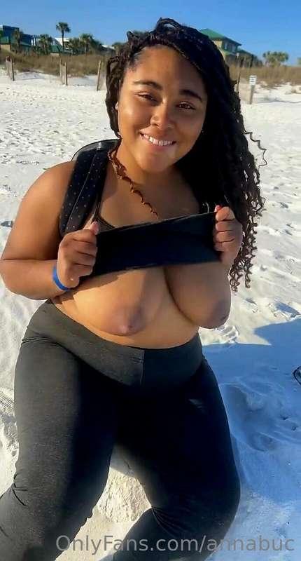 😘