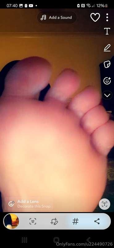 Suck each toe at a time baby? X