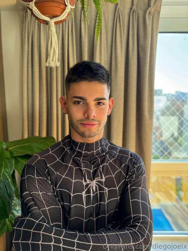 I can help? 🕷️❤️
