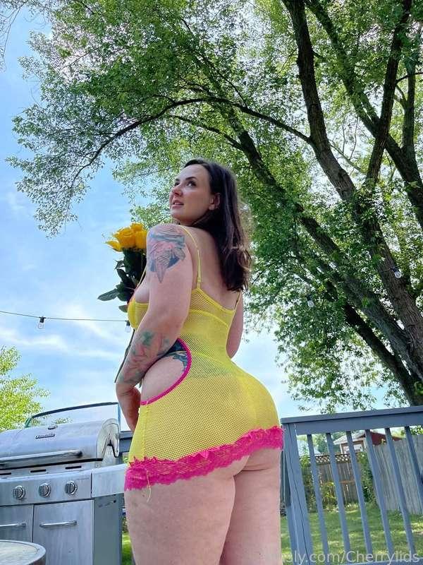 What do you like more: boobs or ass?

#bigass #ass #assworship #bigboobs #boobs #milf #sexy #bbw #pawg