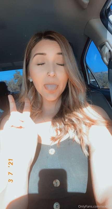 ✌️