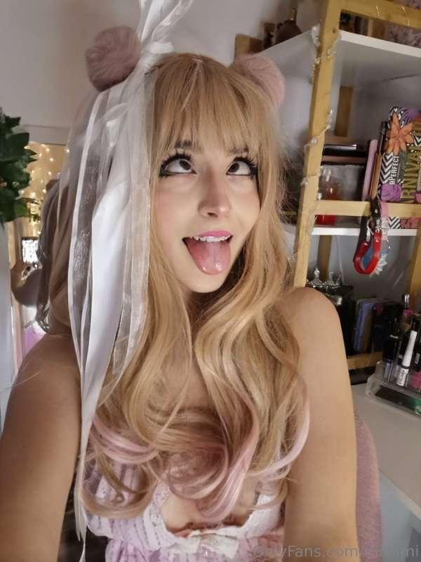 Your sweet girlfriend wish you good nigh 💕💕💕