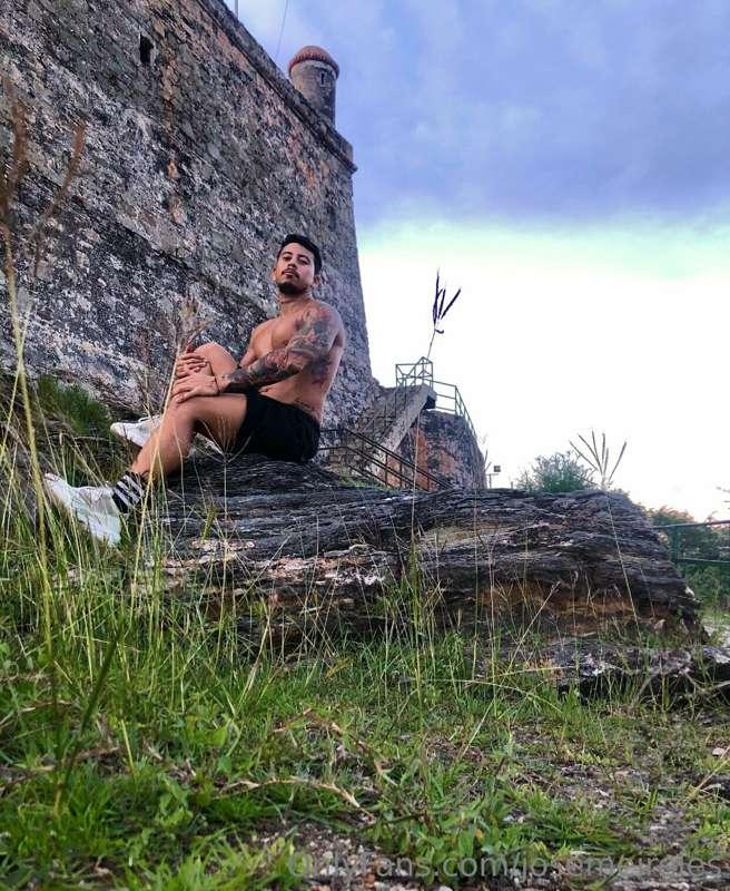 Pronto estaré subiendo mi nuevo contenido en este castillo a..