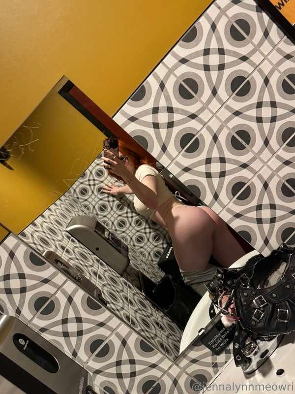 jennalynnmeowri image #0