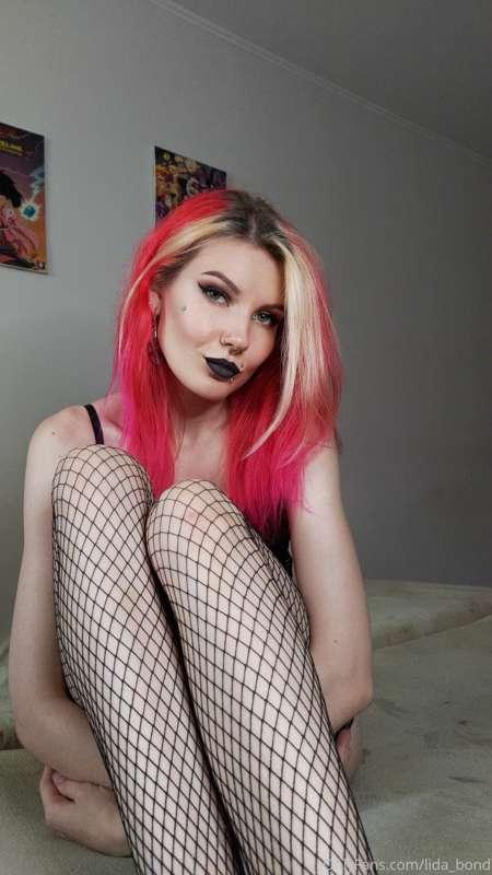 Didn't know before how much I'm in love with fishnets 😅