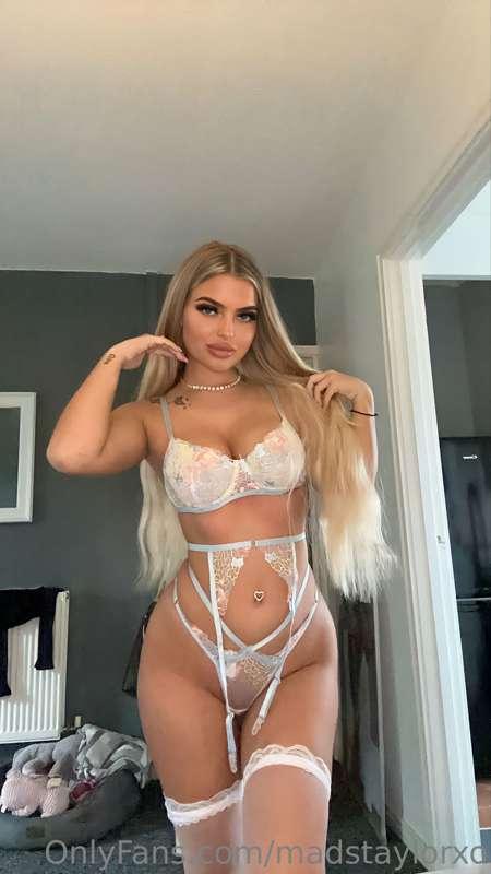 im so horny😉😉