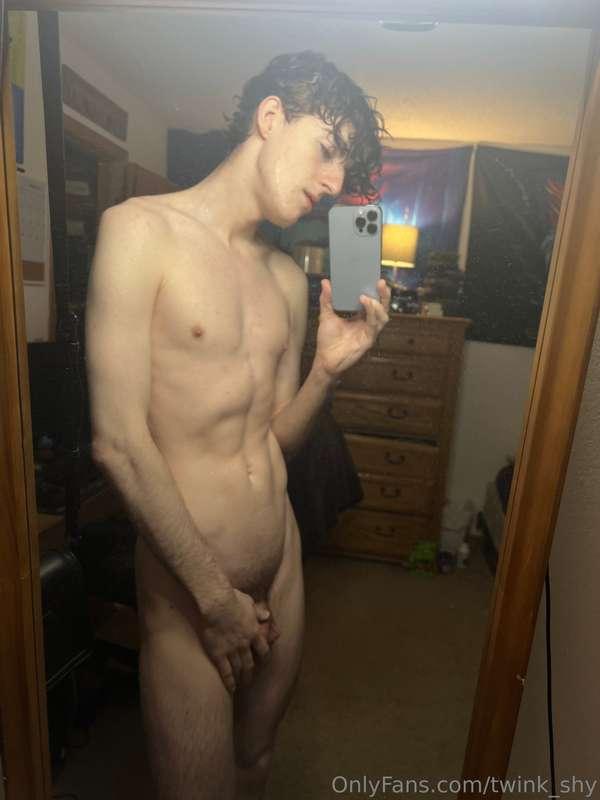 twink_shy image #3
