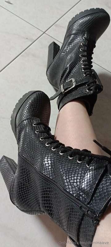 The most faithful slaves know very well how to please me.
re..