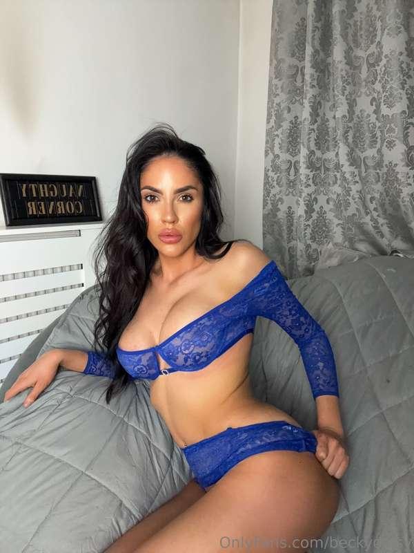 Monday blues ? let me cheer you up. 😈😘