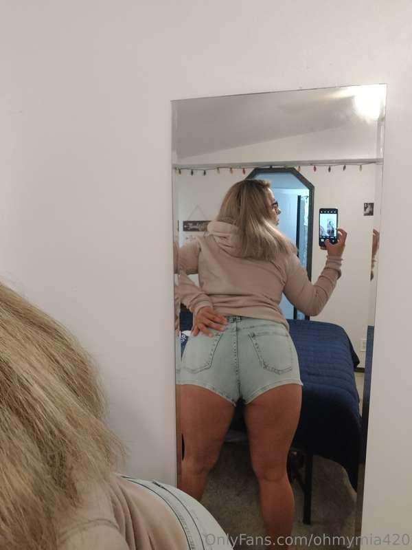 I love showing u my ass 😜🤪😝😛😋