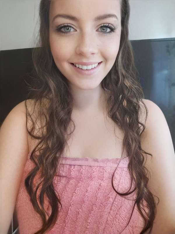 geeky_library_girl main image