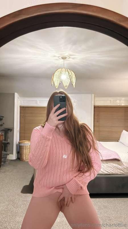 I’m really showing off my pussy today 😛… you’ve not seen her..
