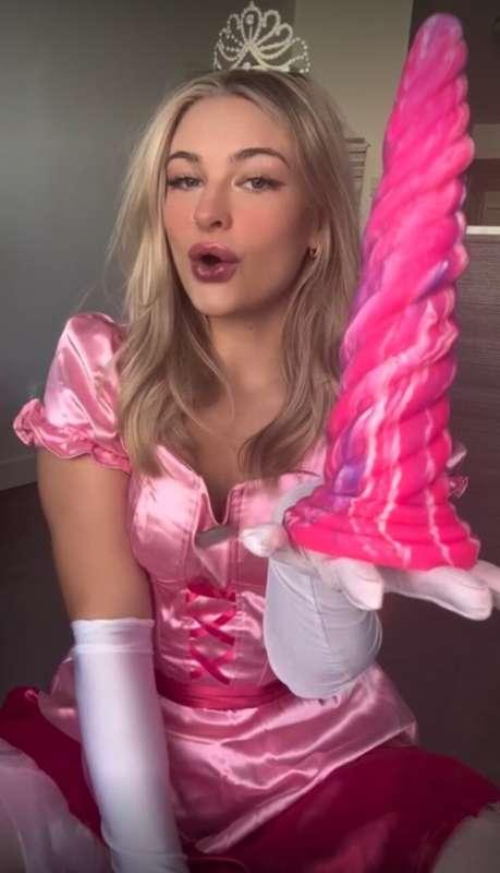 do you like Super Mario Bros? I became 𝗣𝗿𝗶𝗻𝗰𝗲𝘀𝘀 𝗣𝗲𝗮𝗰𝗵👸🏼💕 (a ..