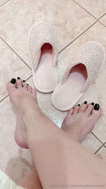 Good night my footboy!#feet #fetish #blacktoes #bigtoe #foot..