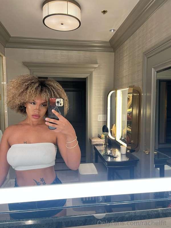 No big plans… just felt kinda cute 👀