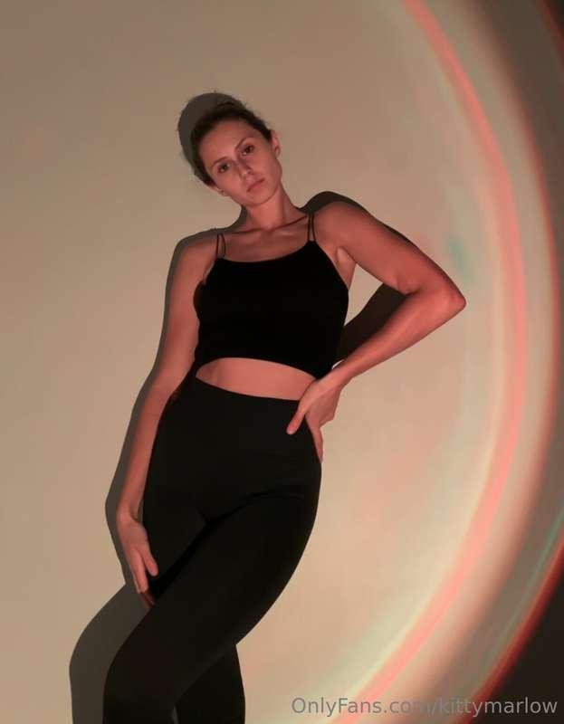 Just waiting here… for someone to take control 😘💦