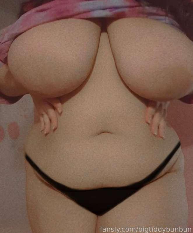 bigtiddybunbun image #0