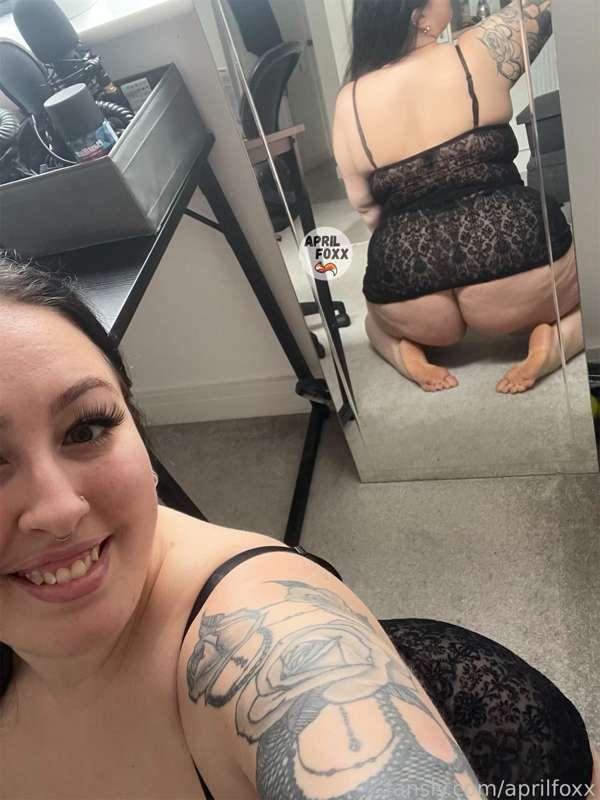 Am I wearing panties or not?😈