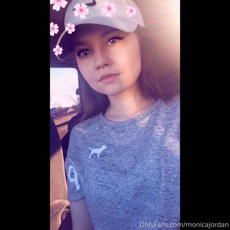 Hope your day is going good 😘❤️