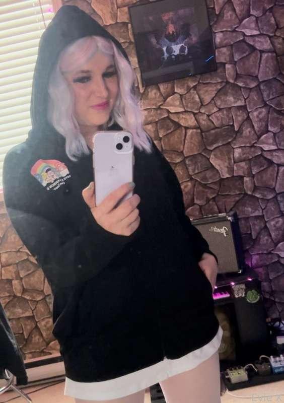 evie_x image #1