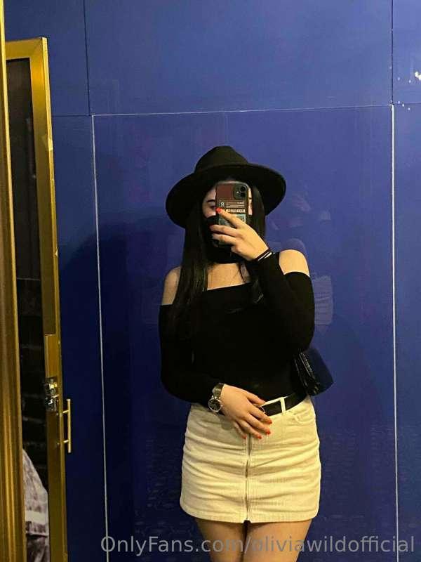 I can be your witch 🪄🧹🧙‍♀️
