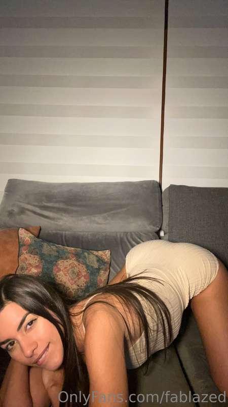 I love this color on me _ Me encanta este color en mi 😋