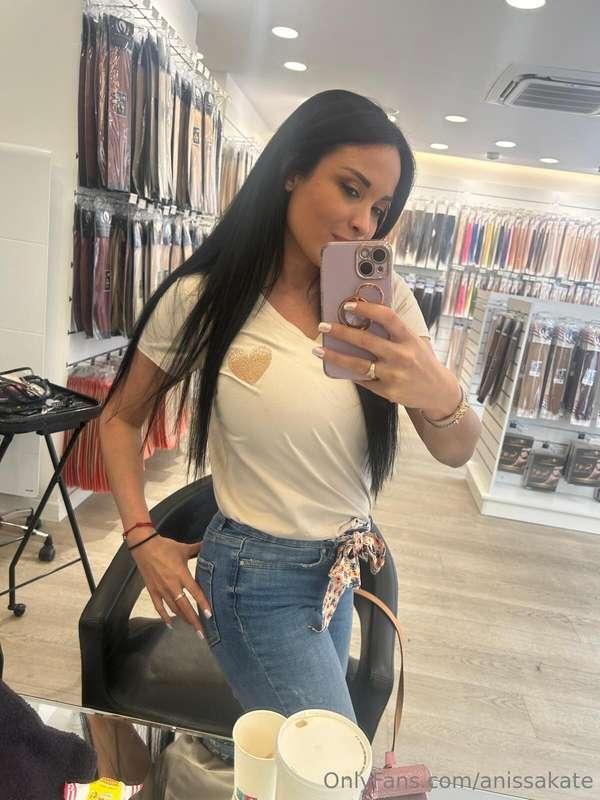 I wish you a very lovely day 🥰🥰🥰🥰 Have fun today and Ask me ..