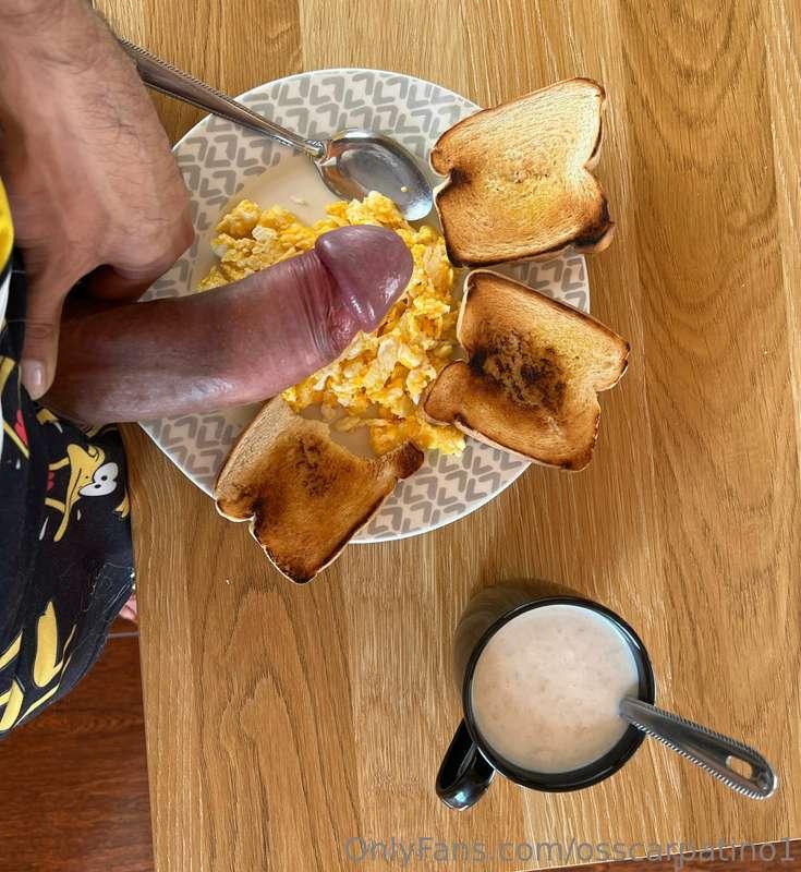¿Quien viene y desayuna conmigo ?   😈🍆💦