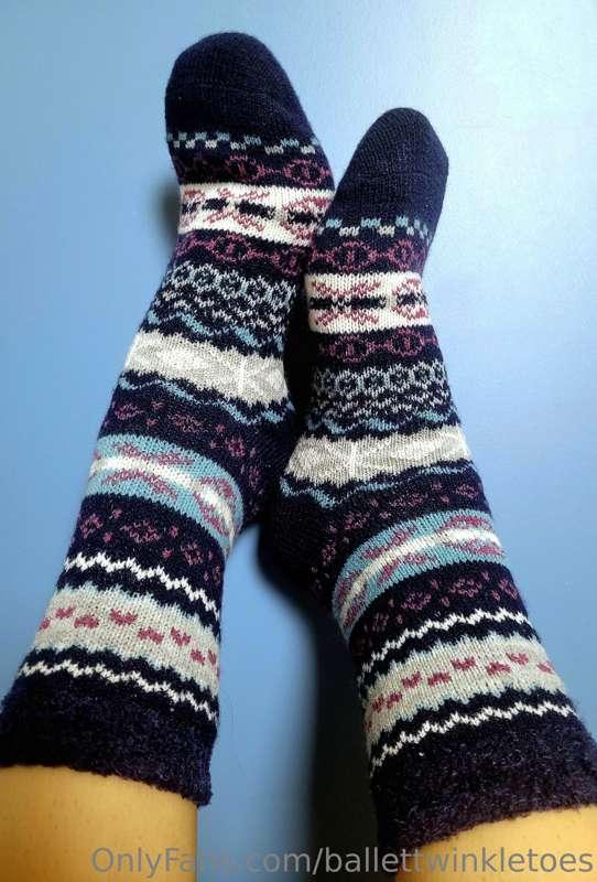 Hope you're having a cosy Saturday 🧦