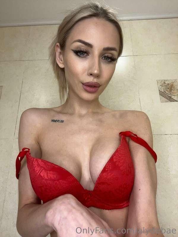 alydebae image #0