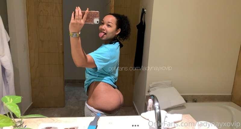 My ass getting chocolate 😍😋