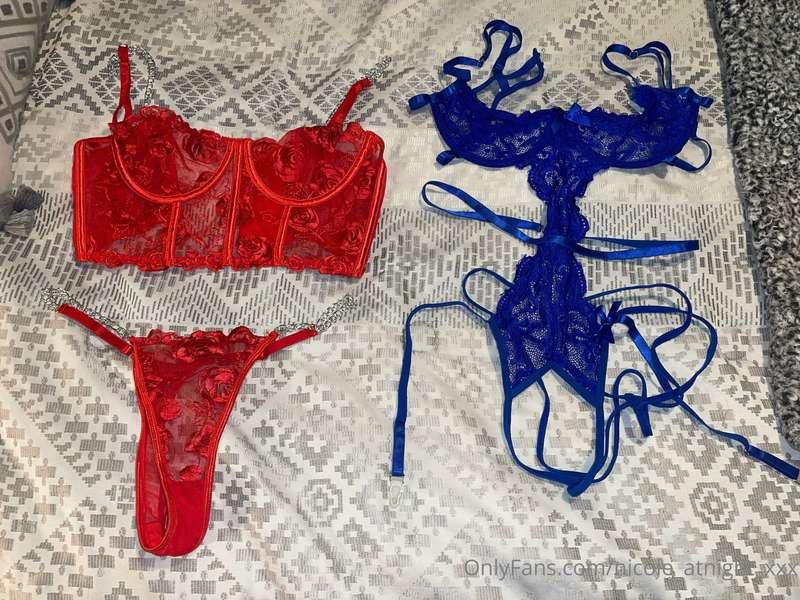 Help me decided on what lingerie to wear on live tonight!! ❤..
