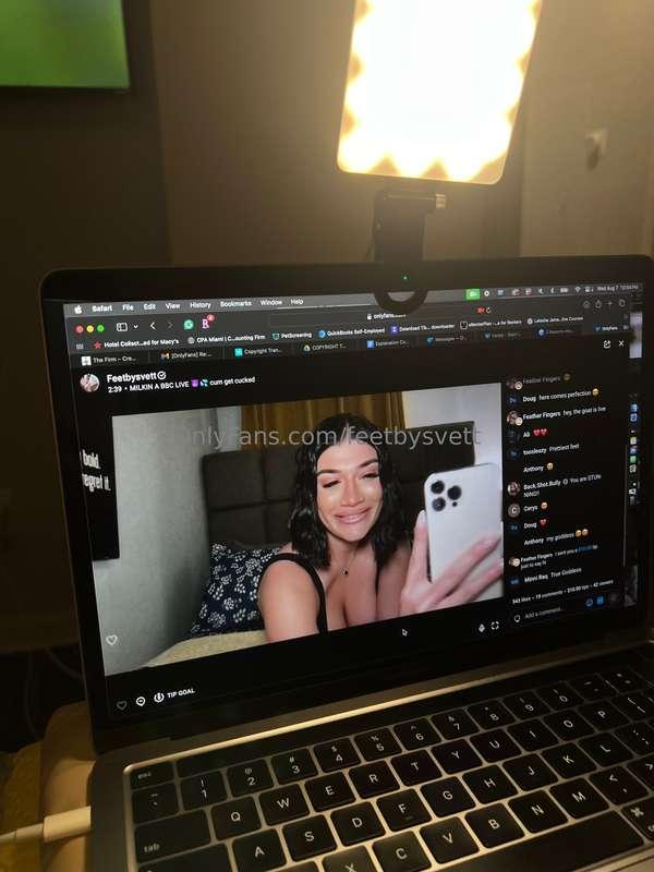 Had so much fun on live 🤎🤎🤎🤎🤎🤎   who missed it? 👀 I did some..