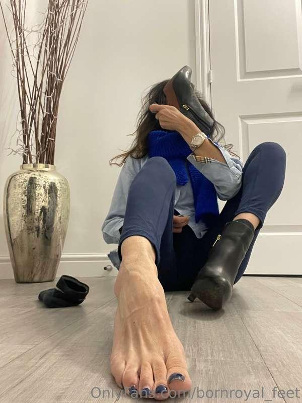 Sweaty Autumn boots… INTOXICATING. Do you want a cheeky snif..