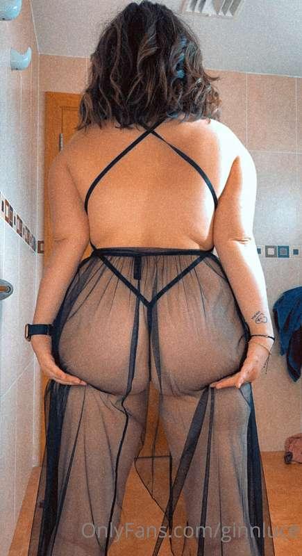 🍑 it’s my birthday month so check out my Amazon wishlist and..