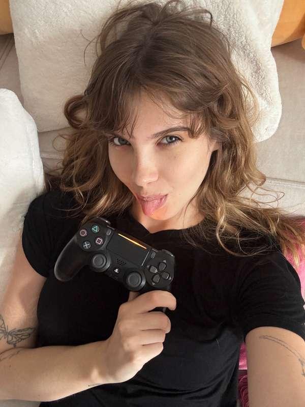 When I pick up the gamepad, I feel the adrenaline rush throu..