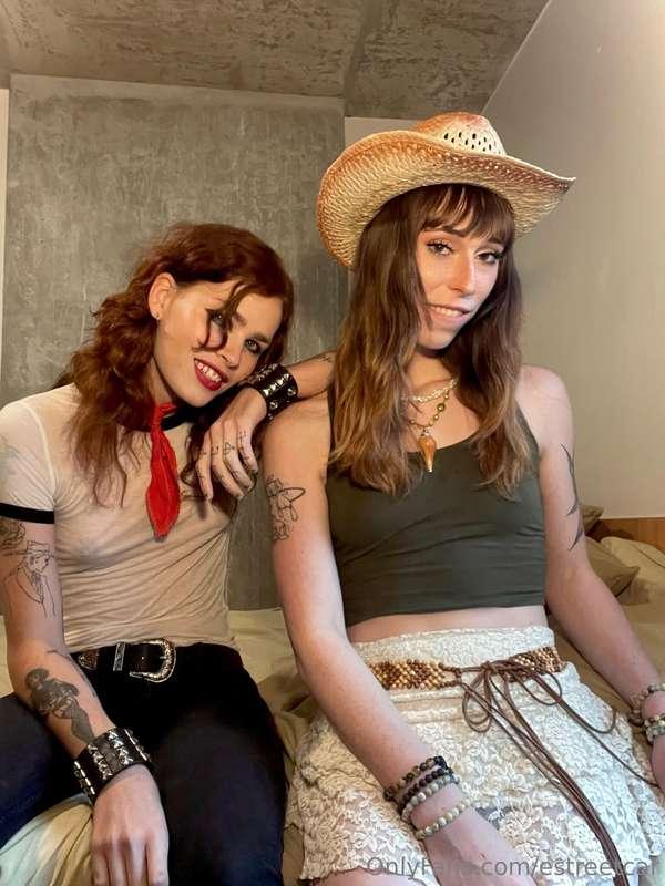just girls doing girly things, that's all!! 🥰