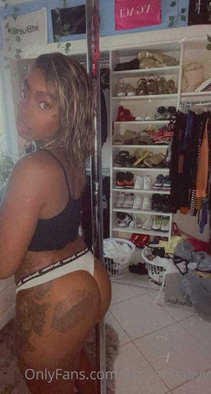 Screenshot from a video 😻