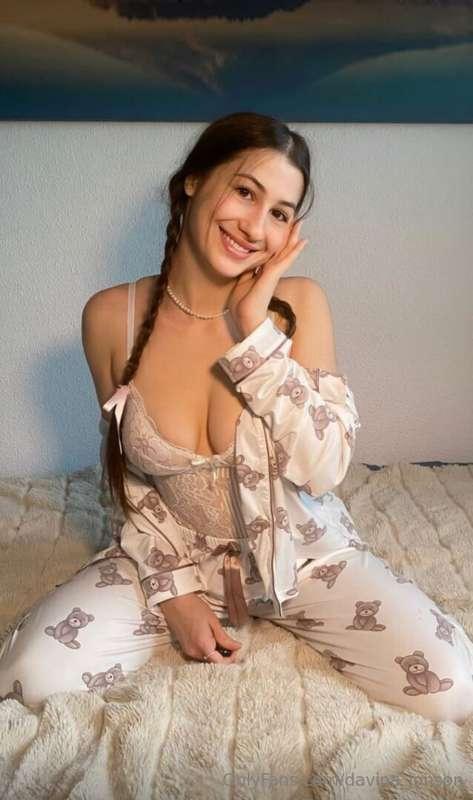 🔥FREE SUBSCRIPTION ONLY TODAY🔥Cutie bebe @milena_grey is new..