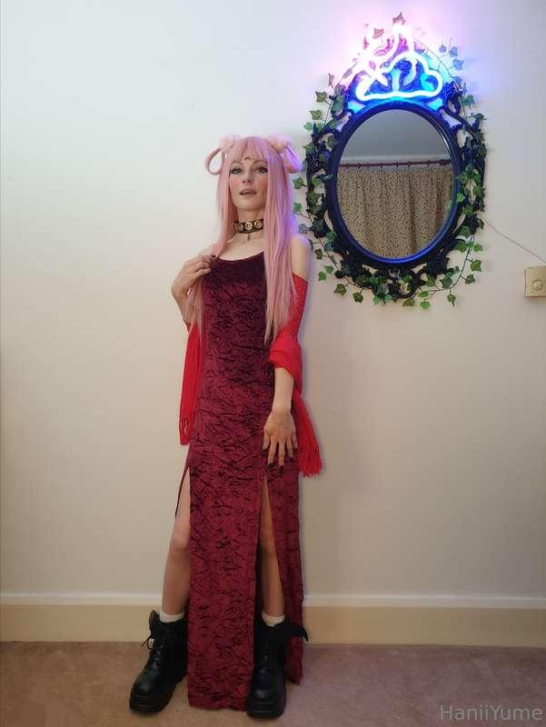 Cute Cosplay of Dark Lady from Sailor Moon 🌙 ...Guess who go..