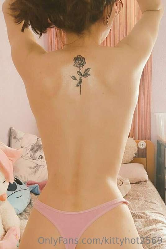 Del 1 al 10 cuanto os ponen los tatuajes? A mí un 9 🤭🔥