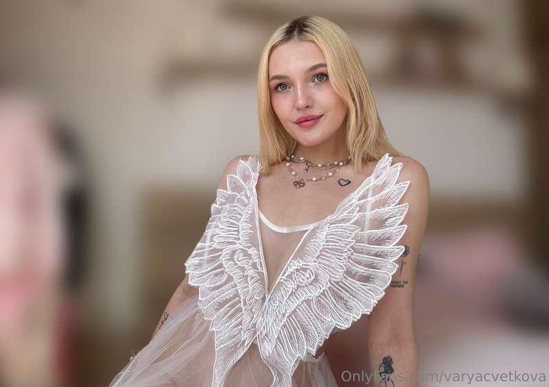 Do you like this angelic dress?😇