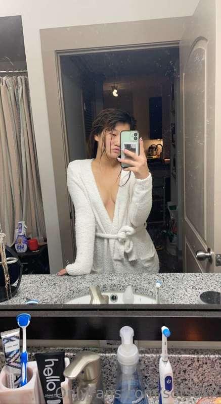 Out of the shower vibes 😜 cum join