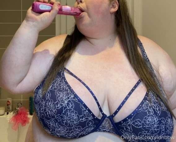 Always fun to be had… 1 boob is deffo bigger 😇❤️